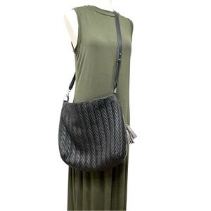 Stella & Dot Black Braided Textured Crossbody Bag  Sz OS